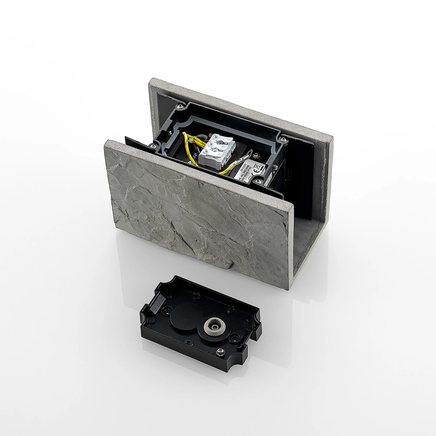 Lucande LED-Außenwandleuchte Vigga, Schieferoptik 11 Lucande LED-Außenwandleuchte Vigga, Schieferoptik – Bild 9