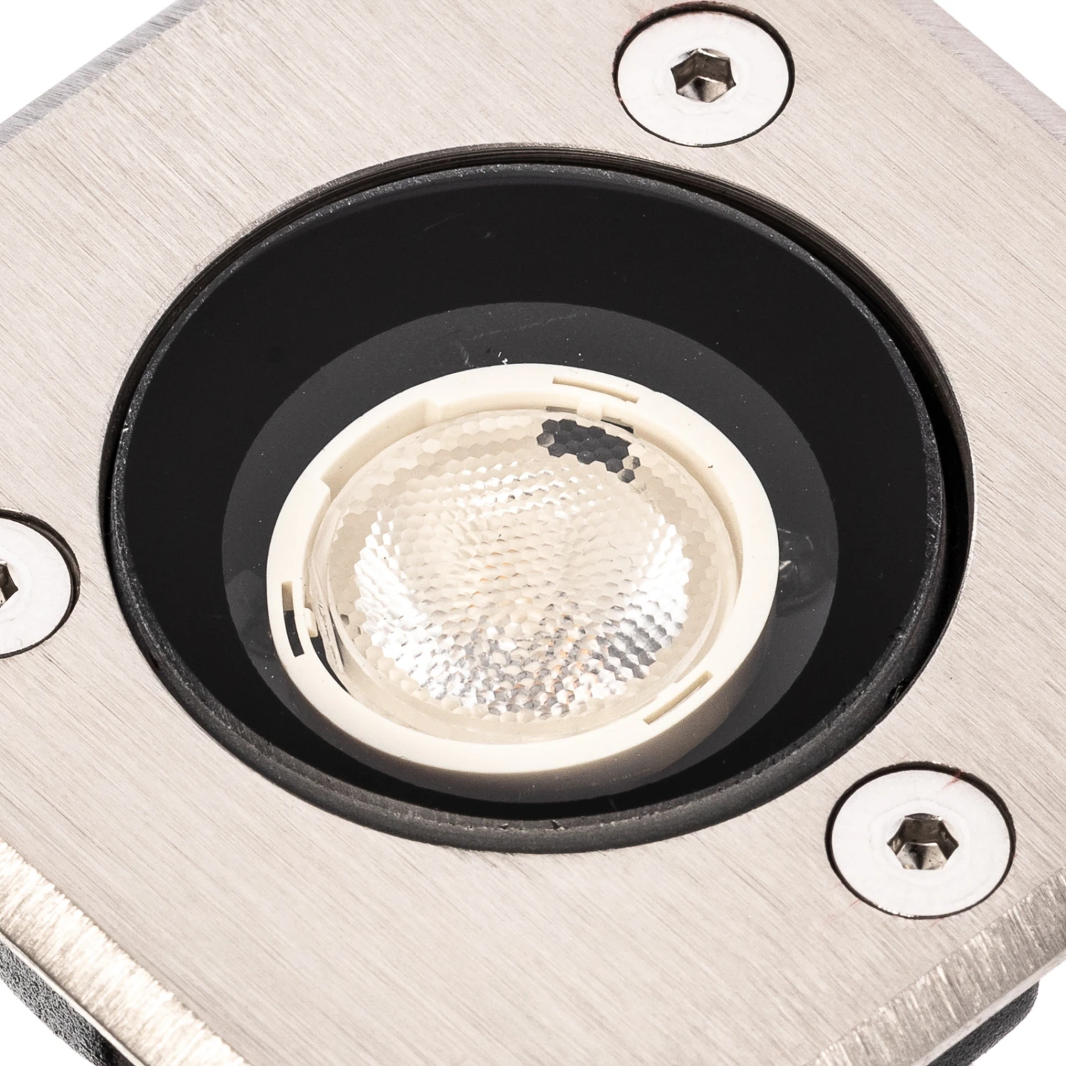 Lucande LED-Bodeneinbauleuchte Kenan, IP67, 49 Lumen 9 Lucande LED-Bodeneinbauleuchte Kenan, IP67, 49 Lumen – Bild 7