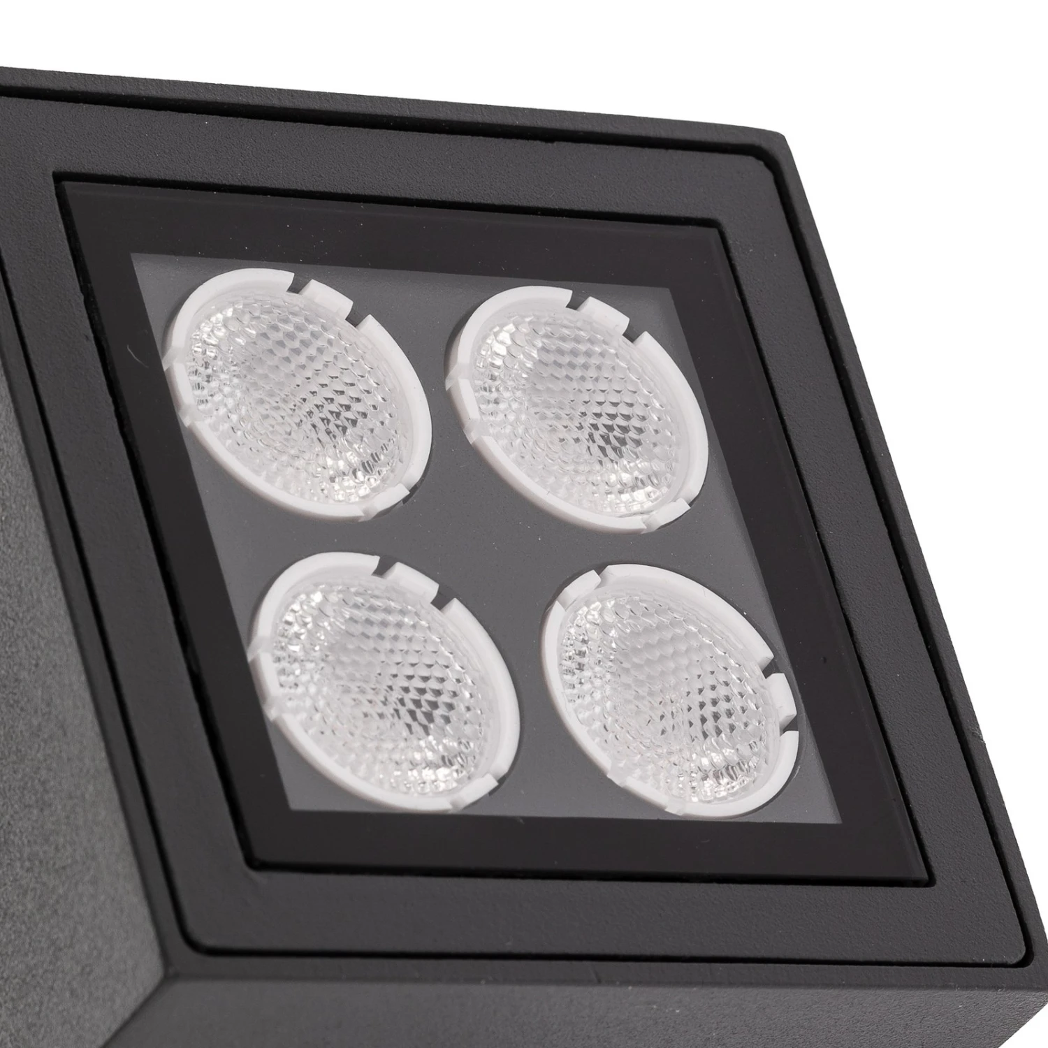 Lucande Erdspießstrahler Charlie Mit LED Für Außen, IP65 11 Lucande Erdspießstrahler Charlie Mit LED Für Außen, IP65 – Bild 9