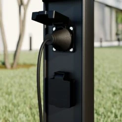 Lucande Corban LED-Sockelleuchte Mit 2 Steckdosen 15 Lucande Corban LED-Sockelleuchte Mit 2 Steckdosen -Lucande 9616174 4