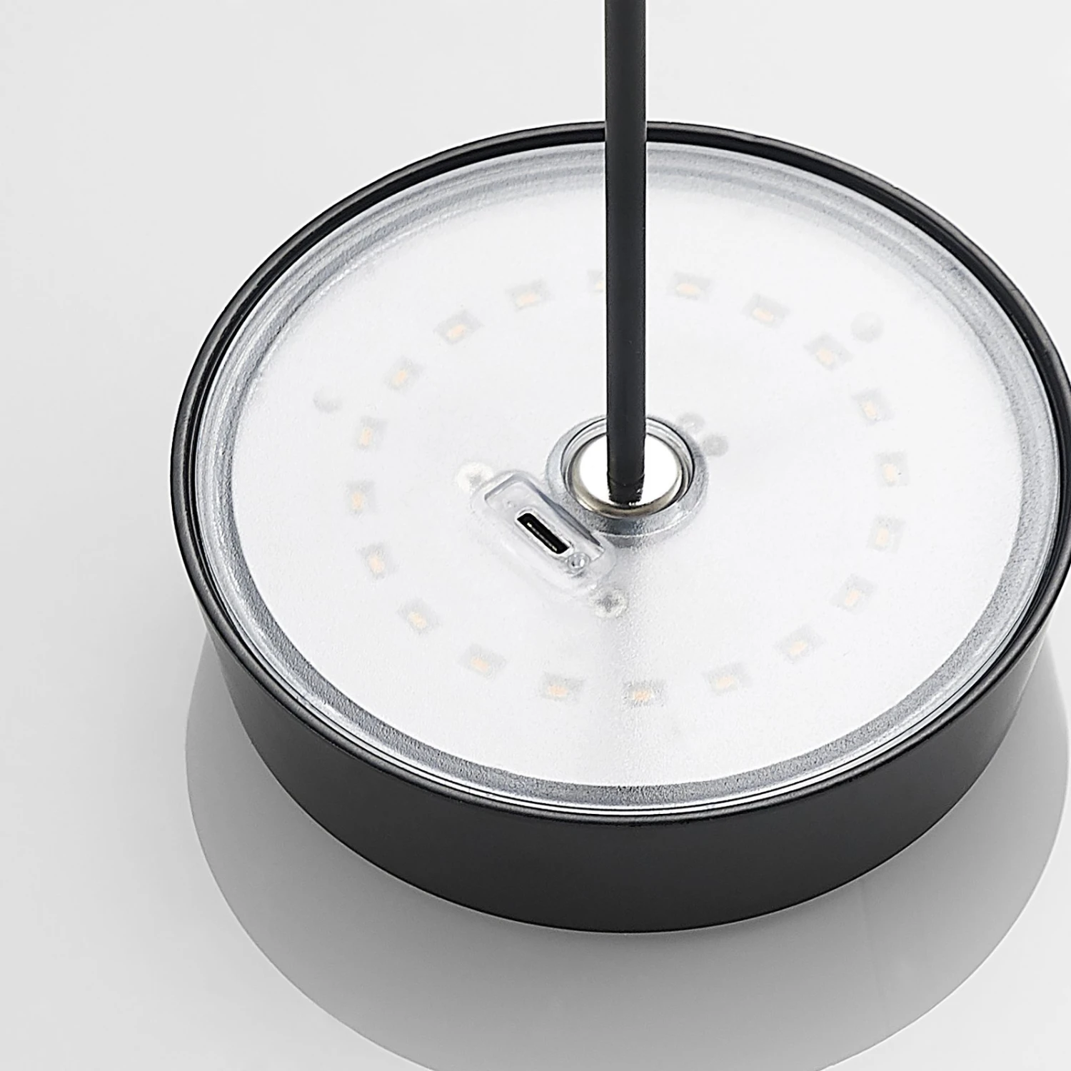 Lucande Tibia LED-Tischleuchte, Akku, USB, Schwarz 10 Lucande Tibia LED-Tischleuchte, Akku, USB, Schwarz – Bild 8