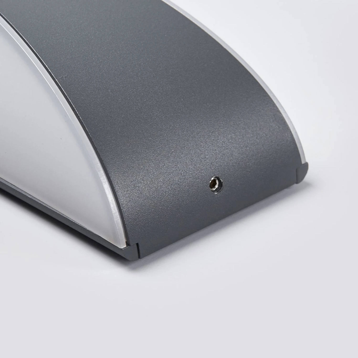 Lucande LED-Außenwandleuchte Akira, Anthrazit 9 Lucande LED-Außenwandleuchte Akira, Anthrazit – Bild 7