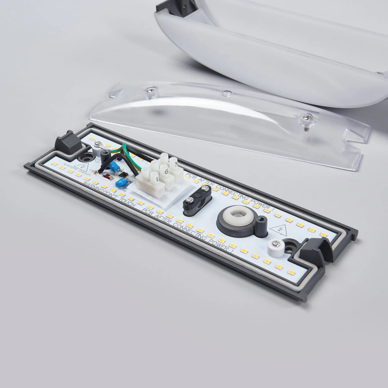 Lucande LED-Außenwandleuchte Akira, Anthrazit 11 Lucande LED-Außenwandleuchte Akira, Anthrazit – Bild 9