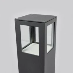 Lucande Eckige LED-Wegeleuchte Nicola, IP54 -Lucande 9618009 6