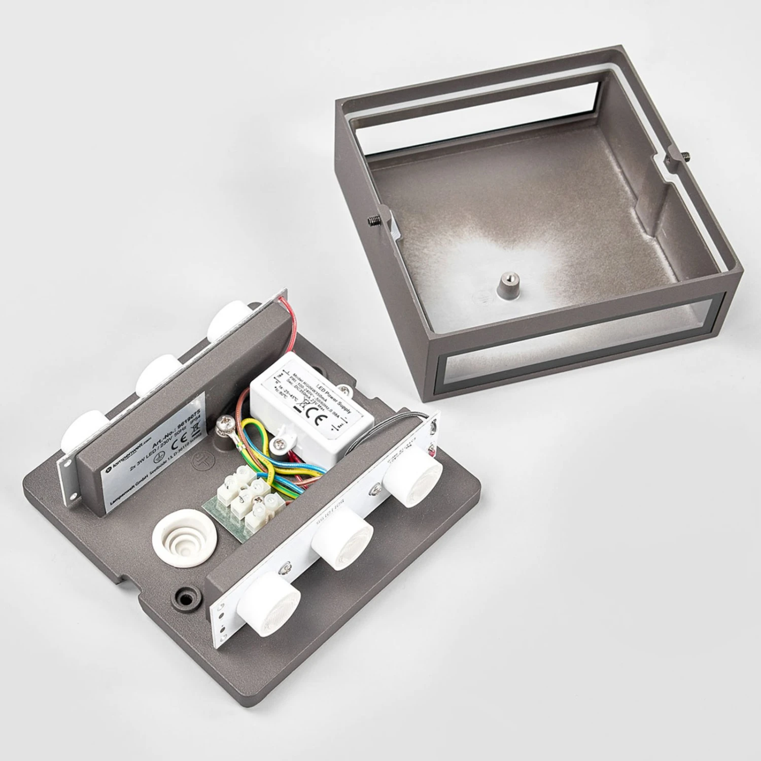 Lucande Eckige LED-Außenwandlampe Trixy In Grafitgrau 8 Lucande Eckige LED-Außenwandlampe Trixy In Grafitgrau – Bild 6