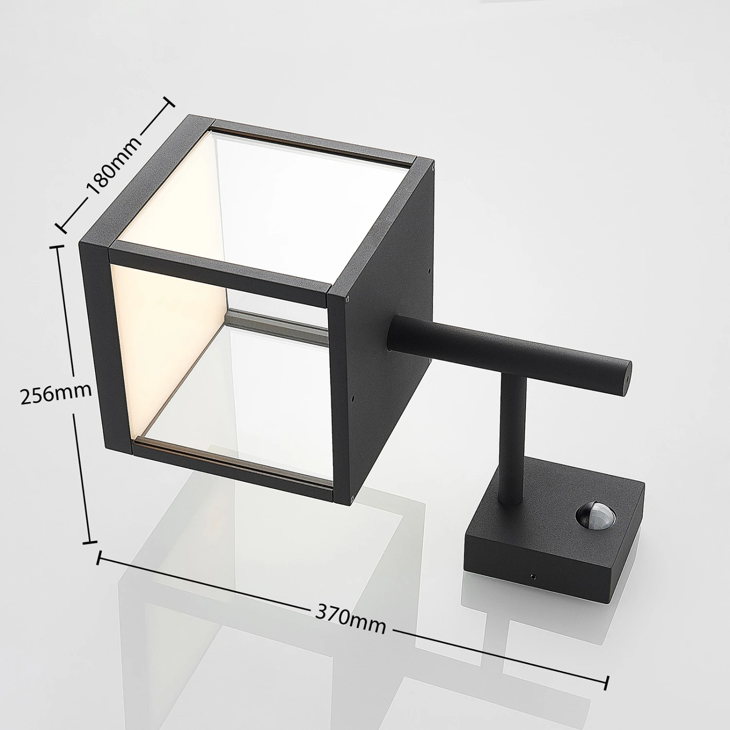 Lucande LED-Außenwandleuchte Cube, Graphit, Mit Sensor 7 Lucande LED-Außenwandleuchte Cube, Graphit, Mit Sensor – Bild 5