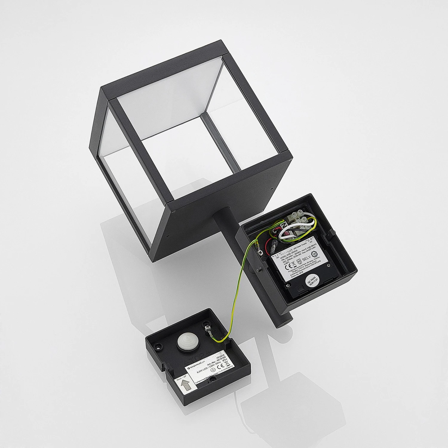 Lucande LED-Außenwandleuchte Cube, Graphit, Mit Sensor 11 Lucande LED-Außenwandleuchte Cube, Graphit, Mit Sensor – Bild 9