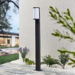 Lucande Jokum LED-Wegelampe, IP65, 100 Cm -Lucande 9619228 1