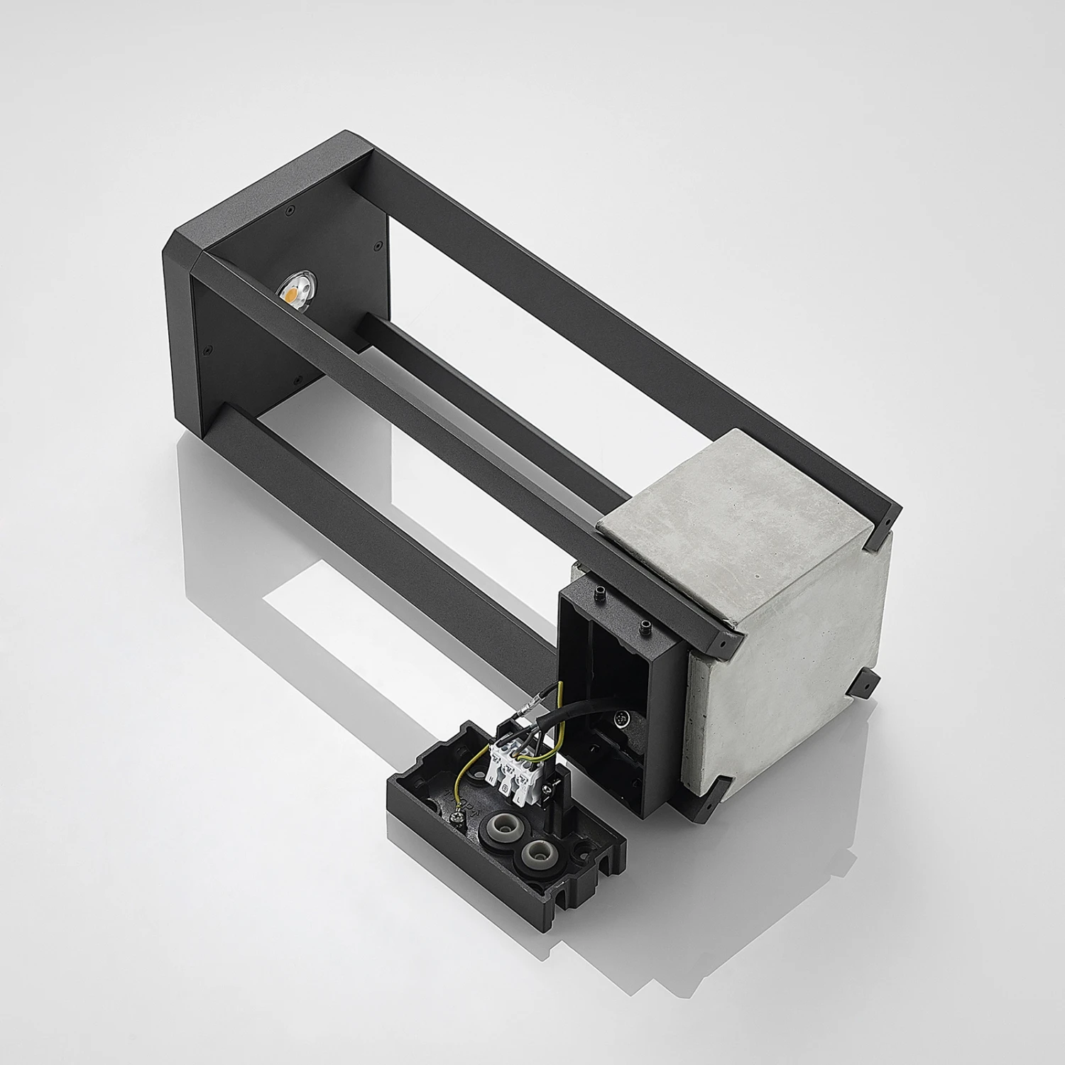 Lucande Kalisa LED-Außenwandleuchte, Eckig 11 Lucande Kalisa LED-Außenwandleuchte, Eckig – Bild 9