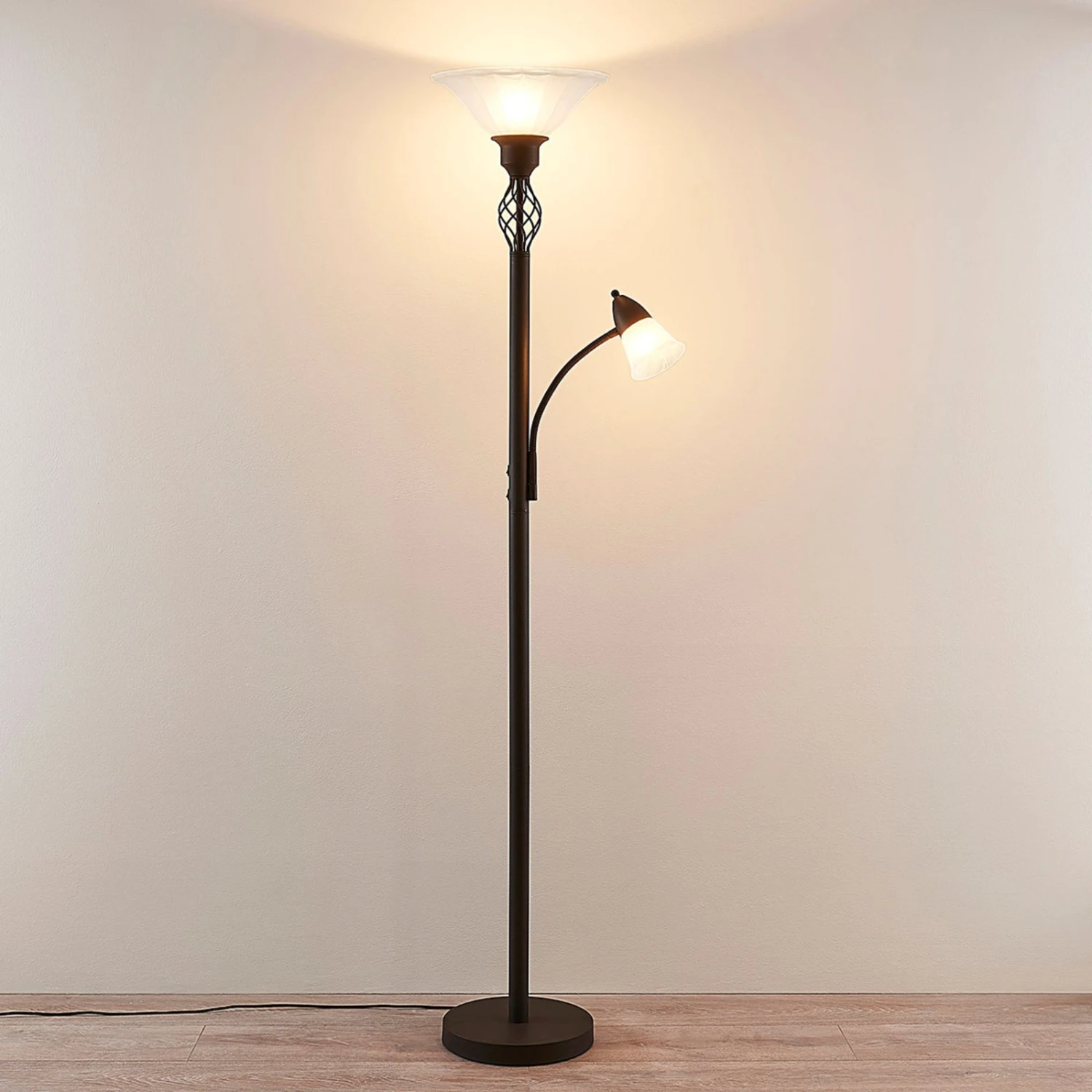 Lucande Deckenfluter Dunja Mit Leselampe 7 Lucande Deckenfluter Dunja Mit Leselampe – Bild 5