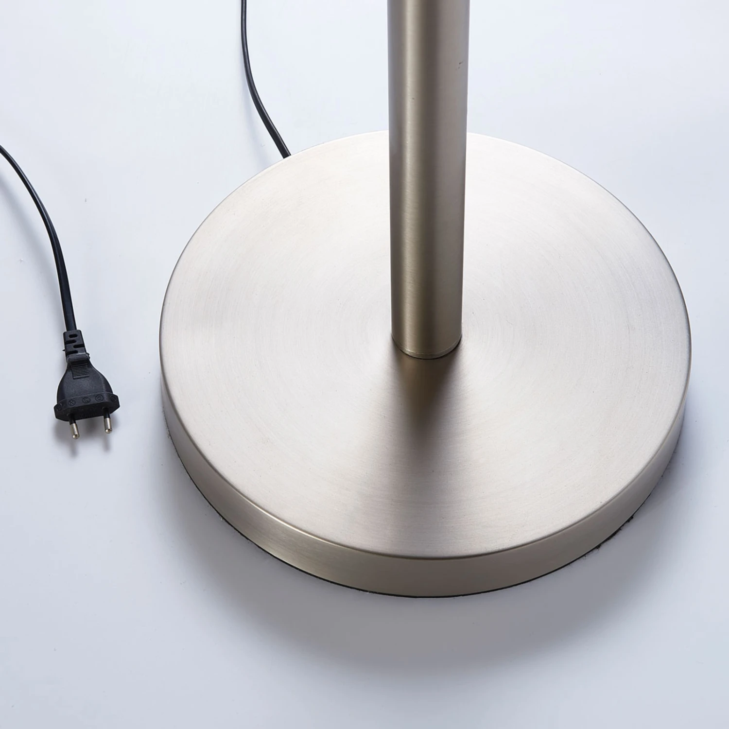 Lucande Nickelfarbene Stehlampe Dunja Mit Leselampe 10 Lucande Nickelfarbene Stehlampe Dunja Mit Leselampe – Bild 8