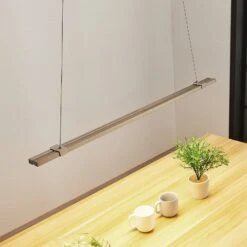 Lucande LED-Balkenpendelleuchte Tymon, Schmal, Ausziehbar -Lucande 9624376 2