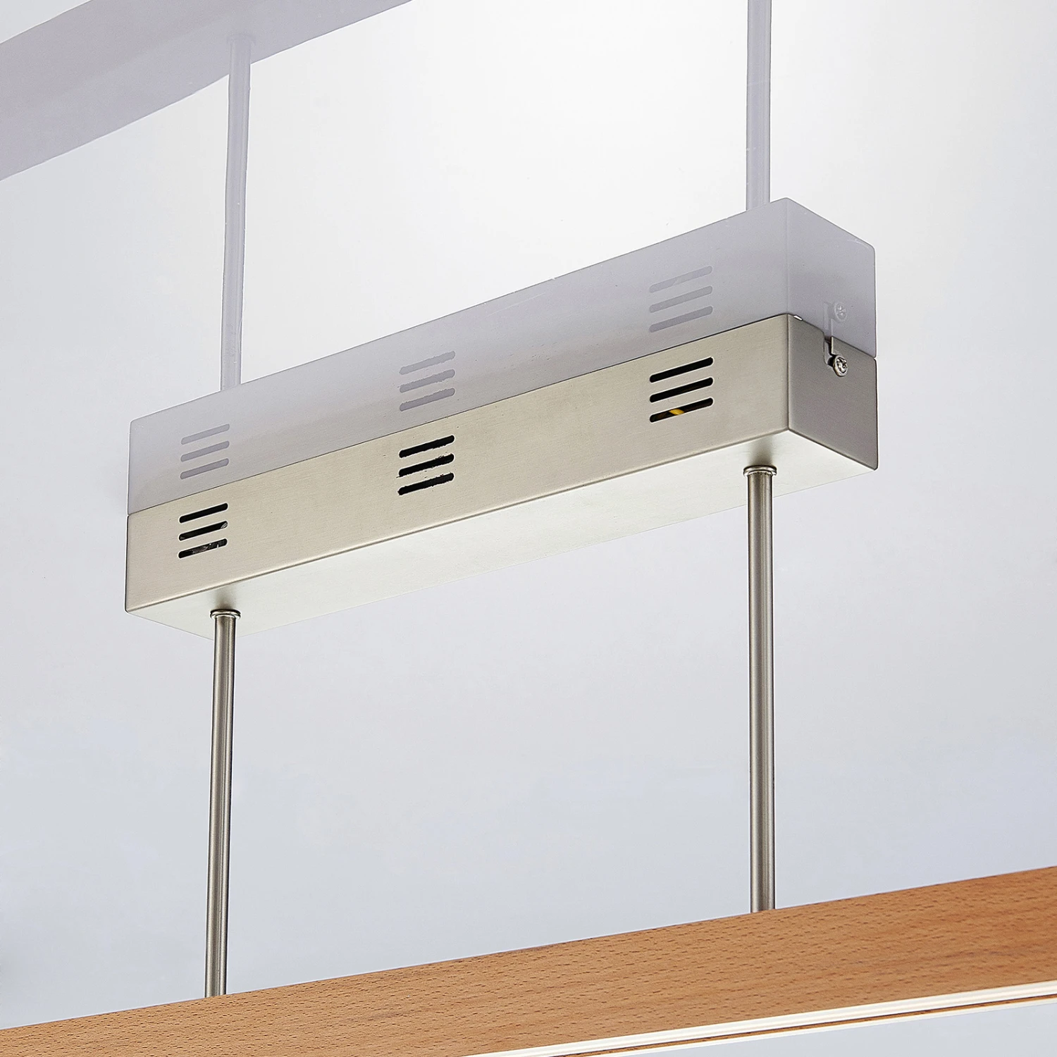 Lucande LED-Holz-Deckenleuchte Tamlin, Buchefarben, 140 Cm 9 Lucande LED-Holz-Deckenleuchte Tamlin, Buchefarben, 140 Cm – Bild 7