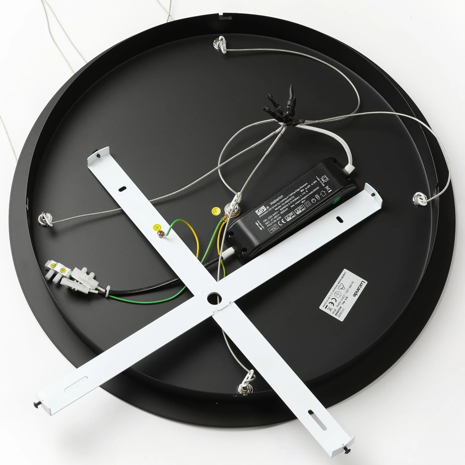 Lucande Livan LED-Hängeleuchte, Schwarz, 5-fl. 10 Lucande Livan LED-Hängeleuchte, Schwarz, 5-fl. – Bild 8