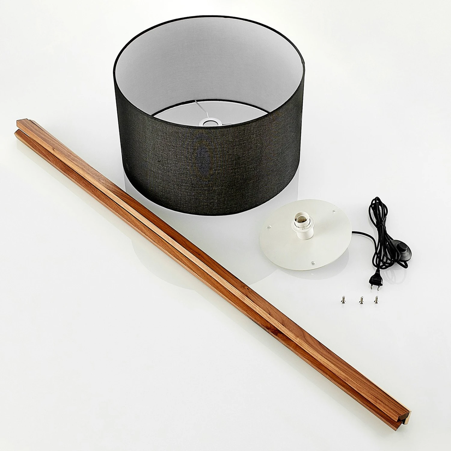 Lucande Auriane Tripod-Stehlampe, Stoff Schwarz 11 Lucande Auriane Tripod-Stehlampe, Stoff Schwarz – Bild 9