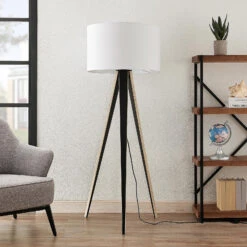 Lucande Bodhi Tripod-Stehleuchte, Zylinder, Weiß 12 Lucande Bodhi Tripod-Stehleuchte, Zylinder, Weiß -Lucande 9626223 1