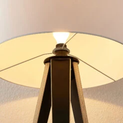 Lucande Bodhi Tripod-Stehleuchte, Zylinder, Weiß 17 Lucande Bodhi Tripod-Stehleuchte, Zylinder, Weiß -Lucande 9626223 6