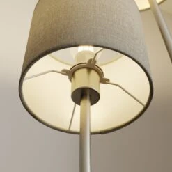 Lucande Juljana Stehlampe, 2-fl., Stoffschirme -Lucande 9626234 4