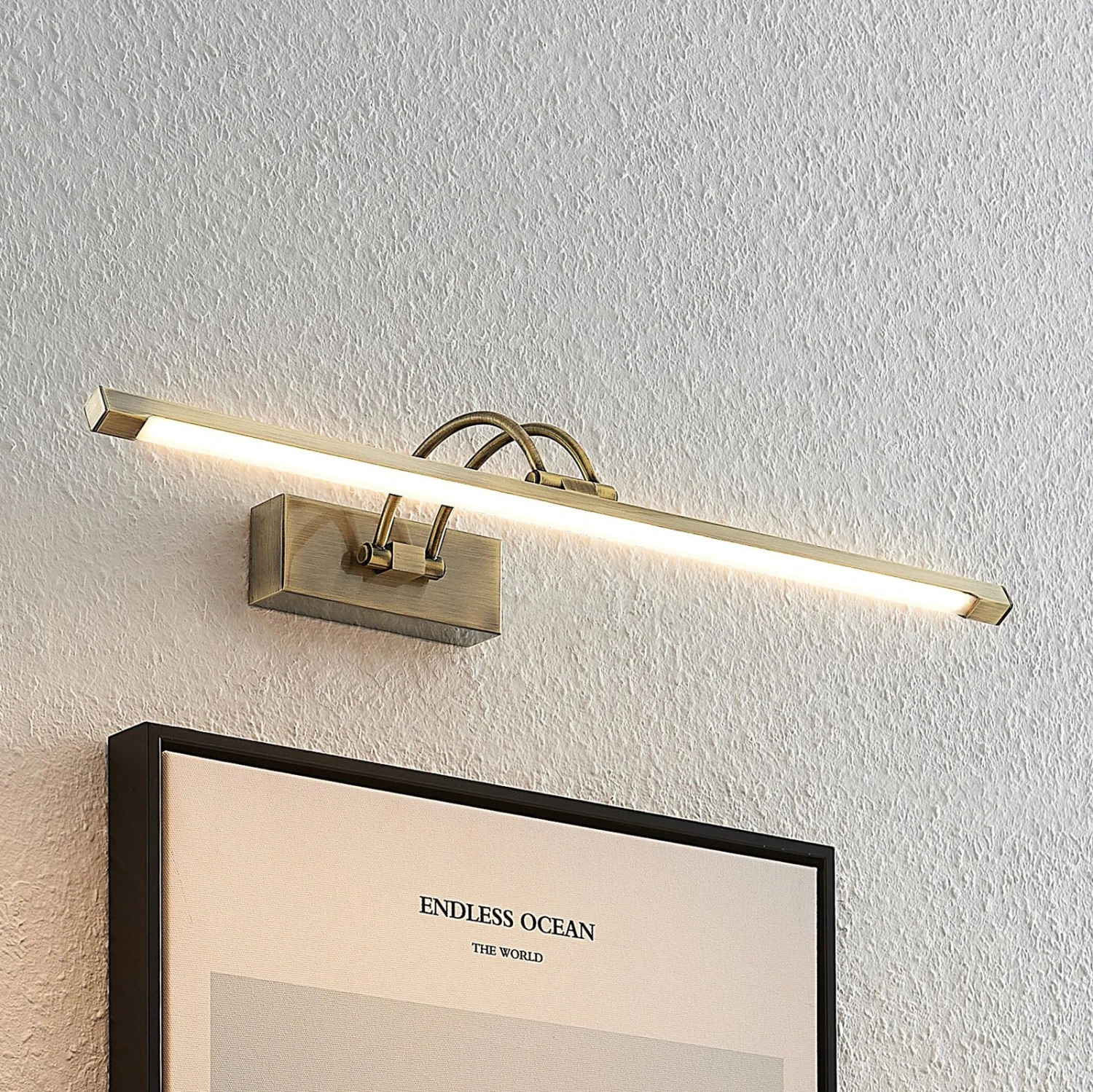 Lucande Felena LED-Bilderleuchte, Messing Antik 6 Lucande Felena LED-Bilderleuchte, Messing Antik – Bild 4