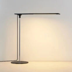 Lucande Pinami LED-Schreibtischleuchte -Lucande 9627056 2