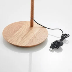 Lucande Jinda Stehlampe, Holzgestell, Samt Grau 18 Lucande Jinda Stehlampe, Holzgestell, Samt Grau -Lucande 9627082 7