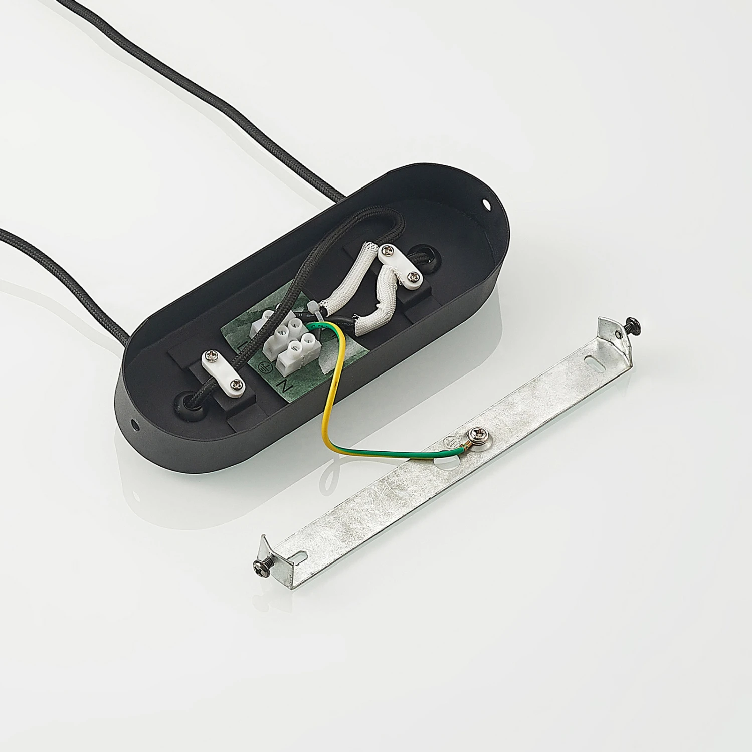 Lucande Cesur Hängeleuchte, Dreiflammig, Messing 11 Lucande Cesur Hängeleuchte, Dreiflammig, Messing – Bild 9