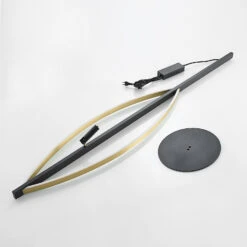 Lucande Matwei LED-Stehlampe, Oval, Messing -Lucande 9639241 8