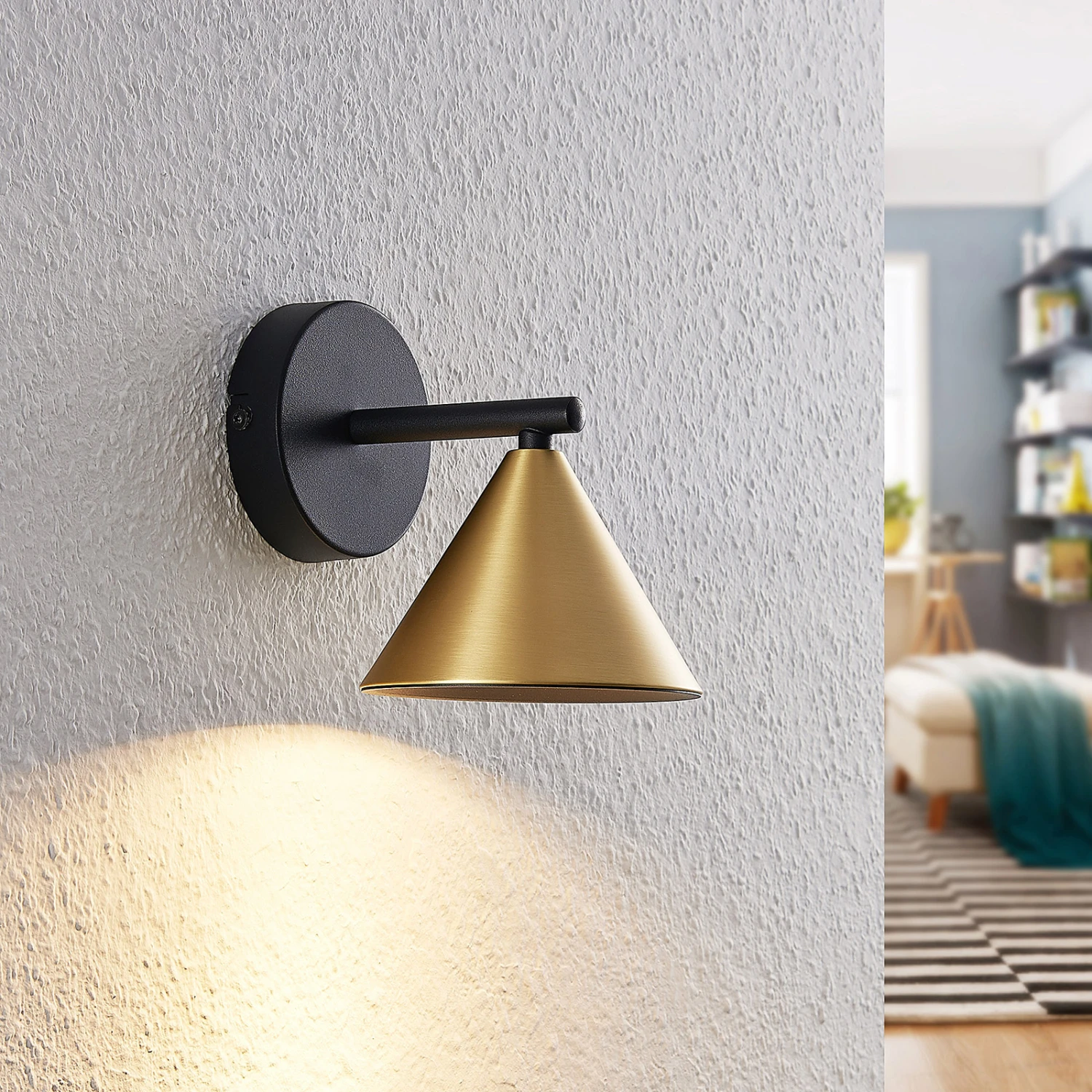 Lucande Kartio Wandleuchte, 1-fl., Messing 4 Lucande Kartio Wandleuchte, 1-fl., Messing – Bild 2