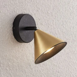 Lucande Kartio Deckenlampe, 1-fl.,neigbar, Messing 15 Lucande Kartio Deckenlampe, 1-fl.,neigbar, Messing -Lucande 9639261 4