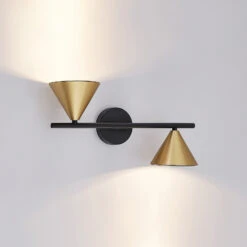 Lucande Kartio Wandleuchte, 2-fl.,up Down, Messing -Lucande 9639263 5