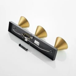 Lucande Kartio Deckenlampe, 3-fl.,neigbar, Messing -Lucande 9639267 8