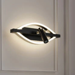 Lucande Matwei LED-Wandlampe, Oval, Nickel