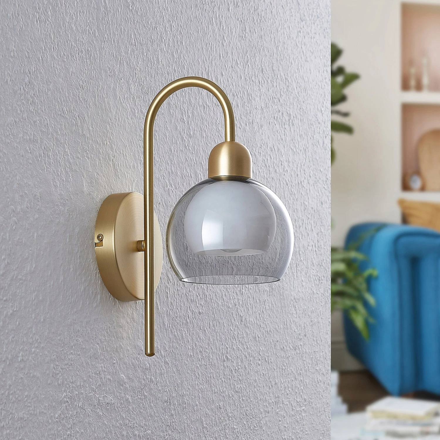 Lucande Mylah Wandleuchte Mit Glasschirm, Messing 4 Lucande Mylah Wandleuchte Mit Glasschirm, Messing – Bild 2