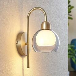Lucande Mylah Wandleuchte Mit Glasschirm, Messing