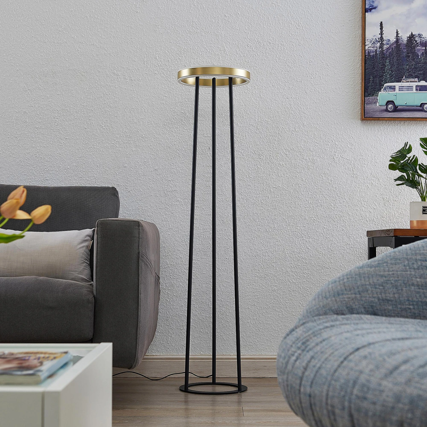 Lucande Seppe LED-Stehleuchte, Ø 30 Cm, Messing 4 Lucande Seppe LED-Stehleuchte, Ø 30 Cm, Messing – Bild 2