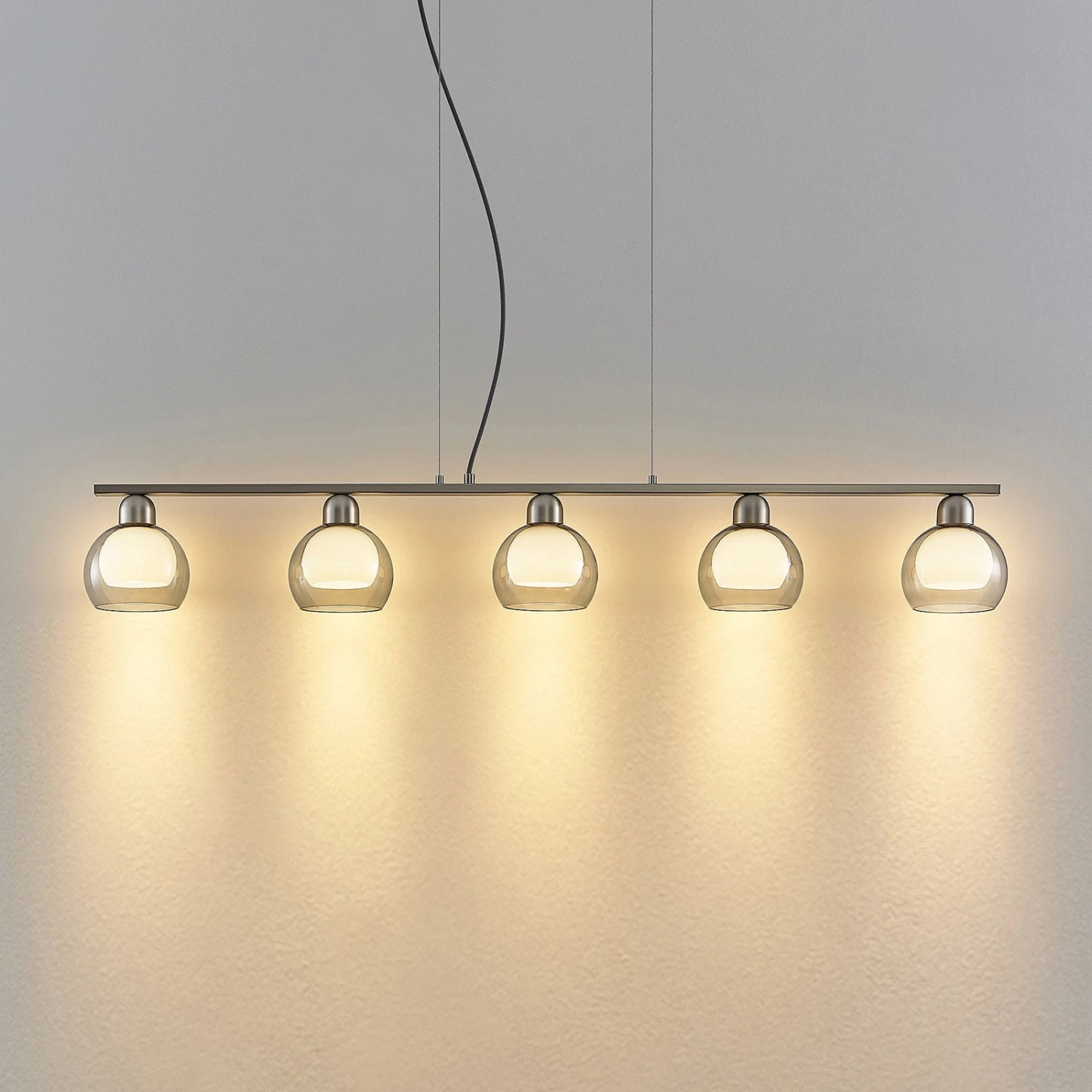 Lucande Kaiya Hängeleuchte, Glas, Fünfflammig 7 Lucande Kaiya Hängeleuchte, Glas, Fünfflammig – Bild 5