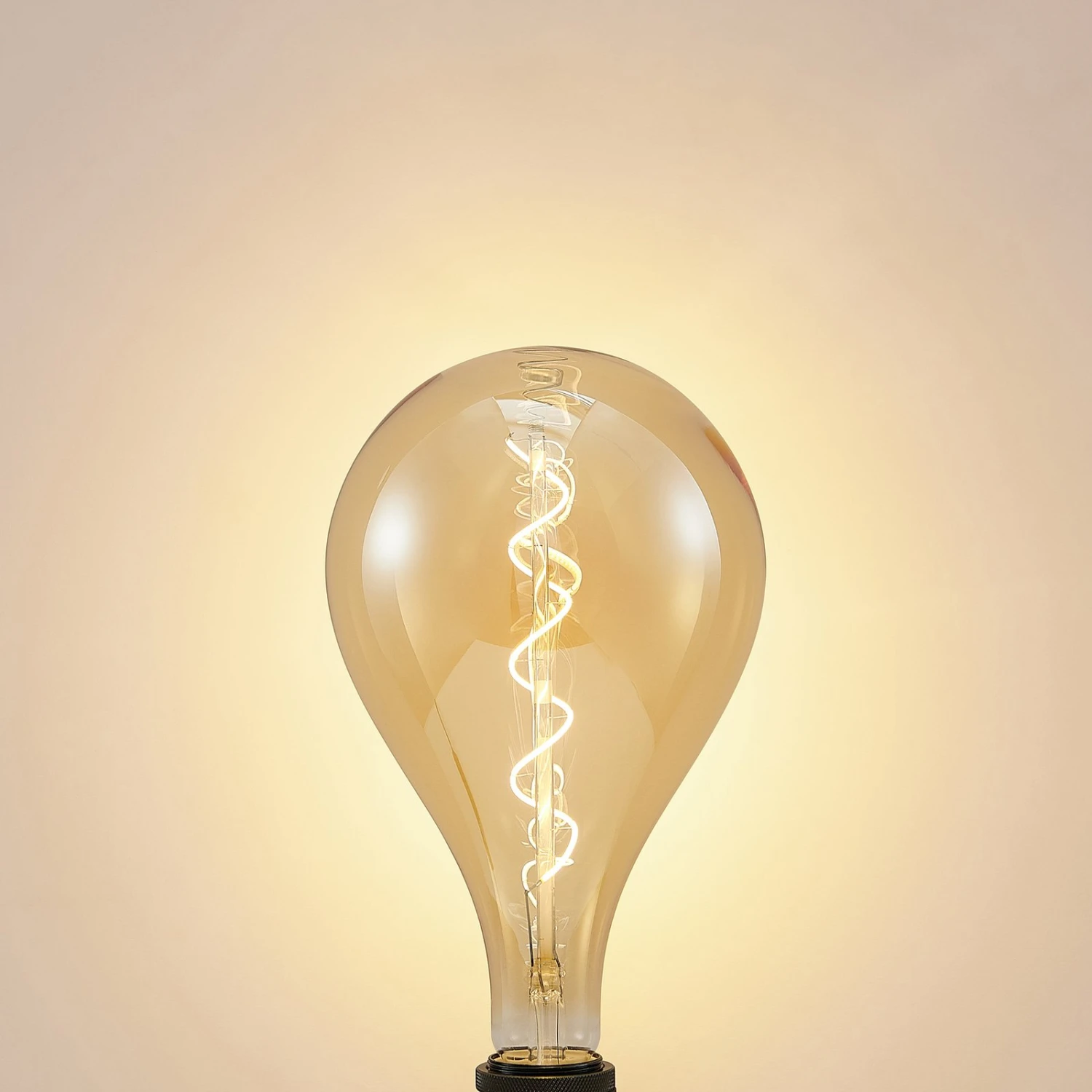 Lucande LED-Lampe E27 A160 4W 2.700K Dimmbar Amber 5 Lucande LED-Lampe E27 A160 4W 2.700K Dimmbar Amber – Bild 3