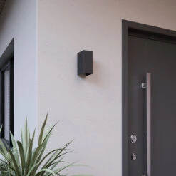 Lucande Zweiseitig Leuchtende LED-Wandlampe Kimian, Außen 11 Lucande Zweiseitig Leuchtende LED-Wandlampe Kimian, Außen -Lucande 9969005 1