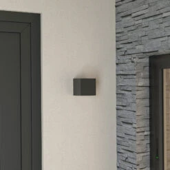 Lucande Hell Leuchtende LED-Außenwandlampe Merjem 11 Lucande Hell Leuchtende LED-Außenwandlampe Merjem -Lucande 9969053 1