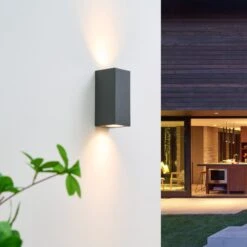 Lucande Außenwandstrahler Lavina, Dunkelgrau, GU10, 2-fl.