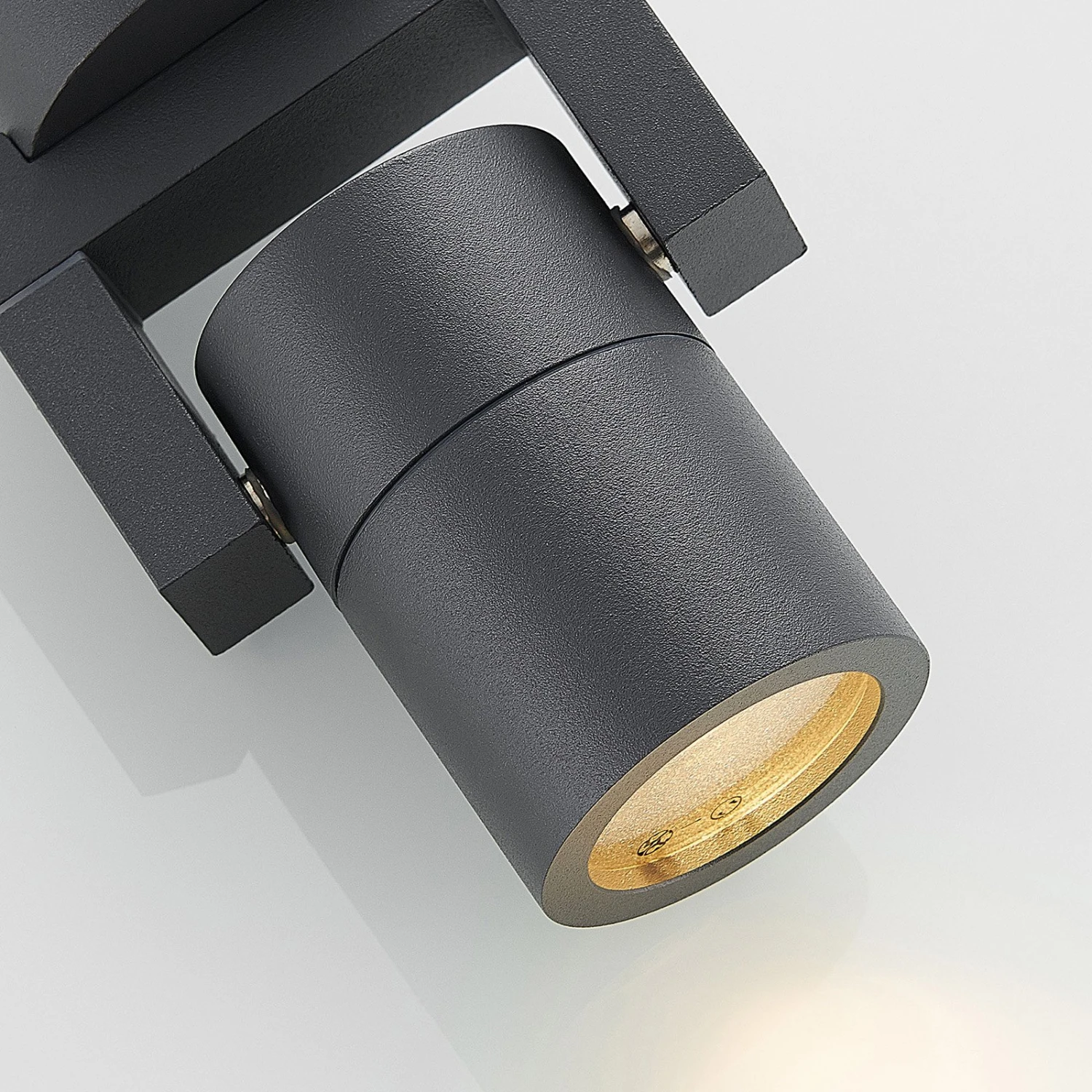 Lucande Außenwandstrahler Kavuna, Dunkelgrau, IP54, Rund 10 Lucande Außenwandstrahler Kavuna, Dunkelgrau, IP54, Rund – Bild 8