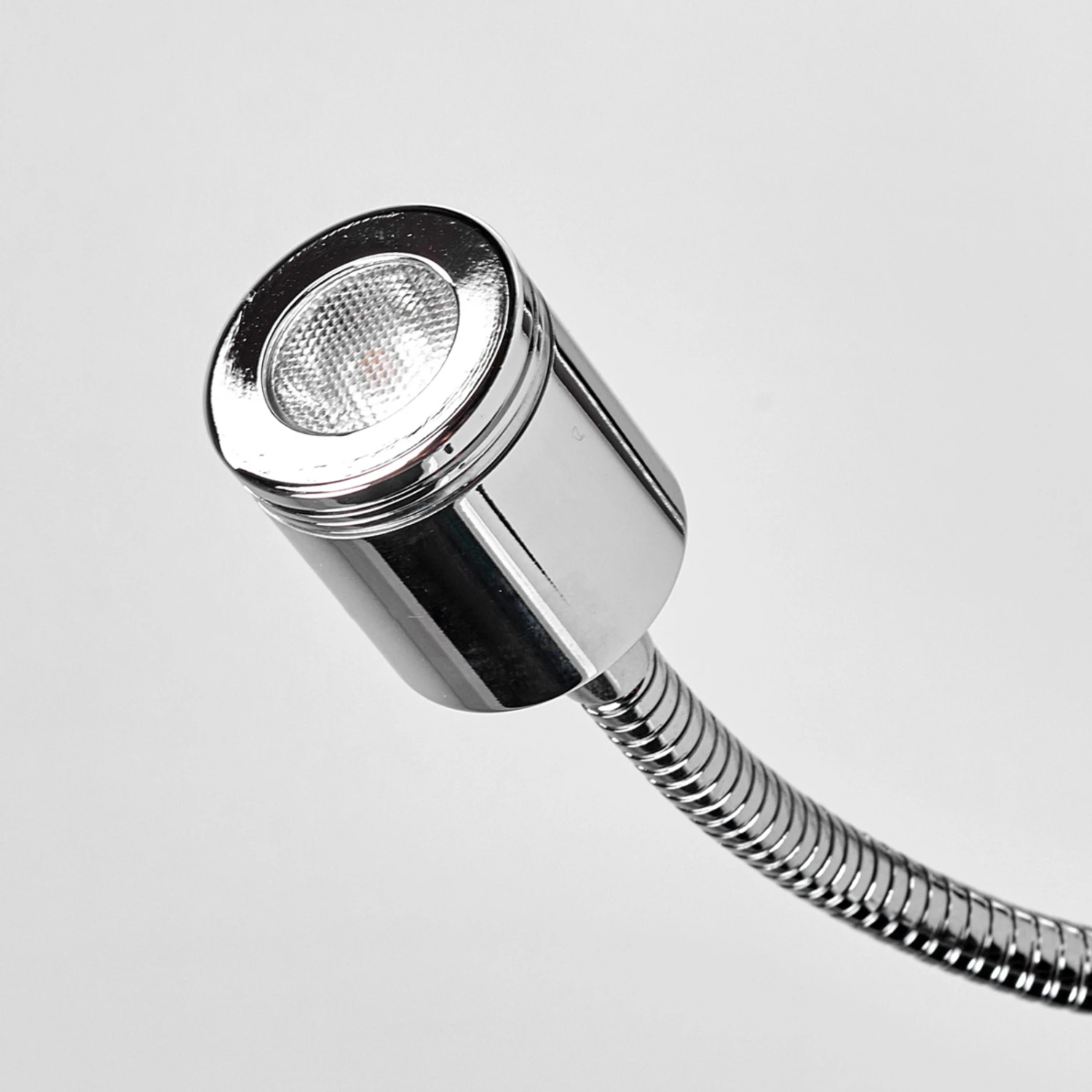 Lucande Weiße Stoff-Wandleuchte Karla Mit LED-Leselicht 8 Lucande Weiße Stoff-Wandleuchte Karla Mit LED-Leselicht – Bild 6