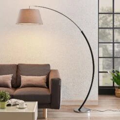 Lucande Bogen-Stehleuchte Evelyna Mit Stoffschirm