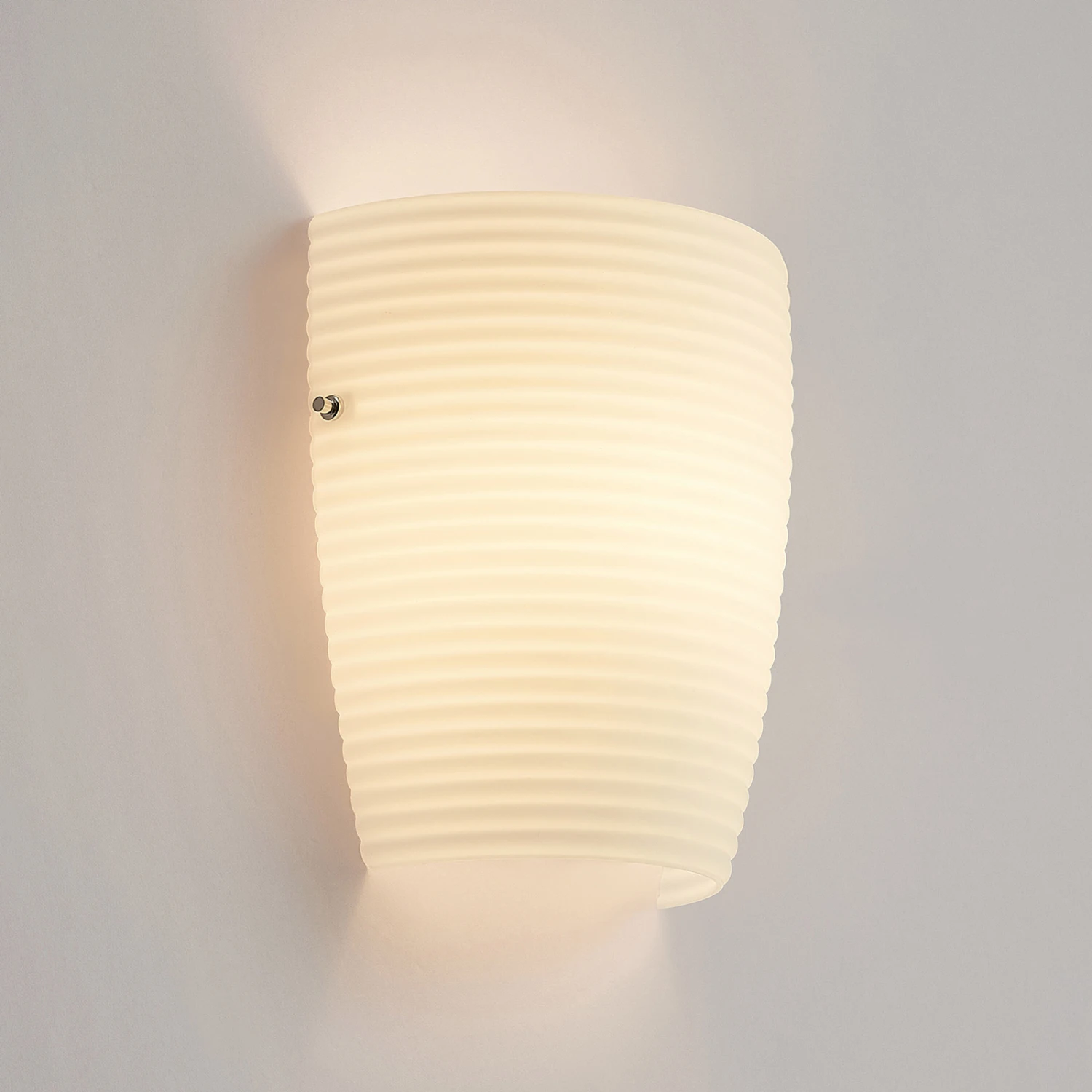 Lucande Vera Wandleuchte Mit Weißem Glasschirm 8 Lucande Vera Wandleuchte Mit Weißem Glasschirm – Bild 6