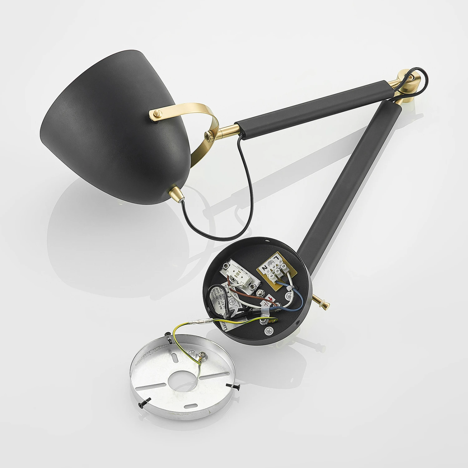 Lucande Nordin Wandlampe Schwarz/gold, Ausziehbar 11 Lucande Nordin Wandlampe Schwarz/gold, Ausziehbar – Bild 9