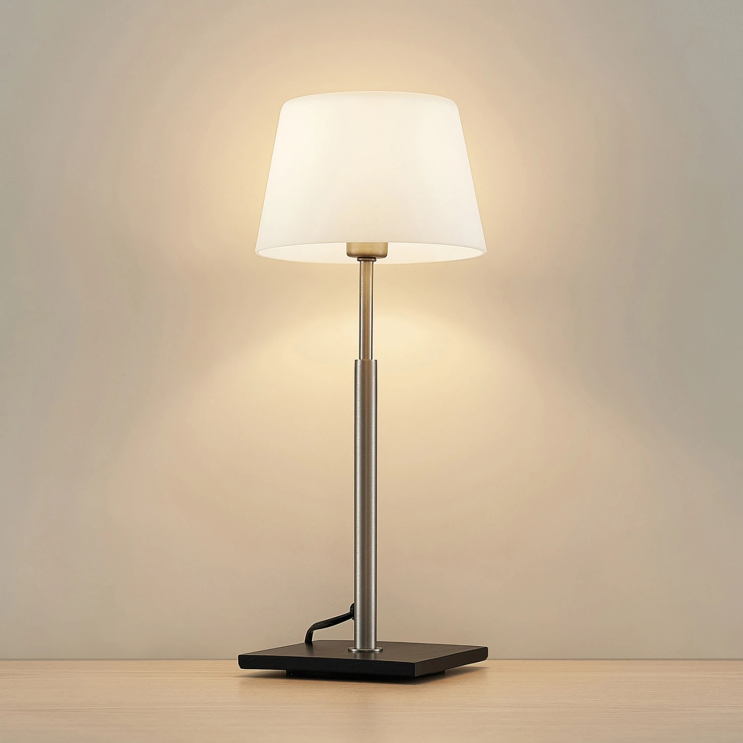 Lucande Madita Tischleuchte Mit Fuß Aus Eschenholz 8 Lucande Madita Tischleuchte Mit Fuß Aus Eschenholz – Bild 6